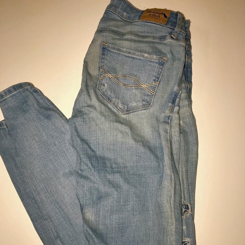 A&F Ripped Jeans - Picture 3 of 5